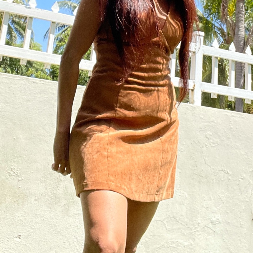Beautiful Lulus Dress | Size M | Color Bro